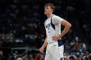 手感不佳！弗拉格半场6投1中得2分1板1断 正负值-8