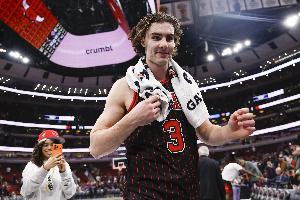 祖上不阔！约什·吉迪和乔丹为仅有的连续2场砍下三双的公牛球员