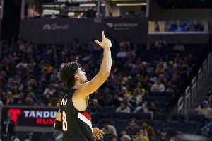 开拓者雷霆裁判报告：误判阿夫迪亚对米切尔犯规 雷霆多获2次罚球