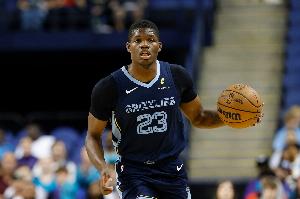 杨瀚森+3个签换的！科沃德21分9板4助0失误全方位碾压弗拉格